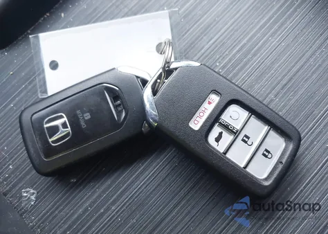 2021 Honda Pilot 2Wd Special Edition from USA, damaged, VIN 5FNYF5H27MB009774